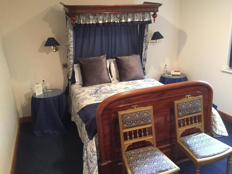 Cross Keys Hotel - Oda