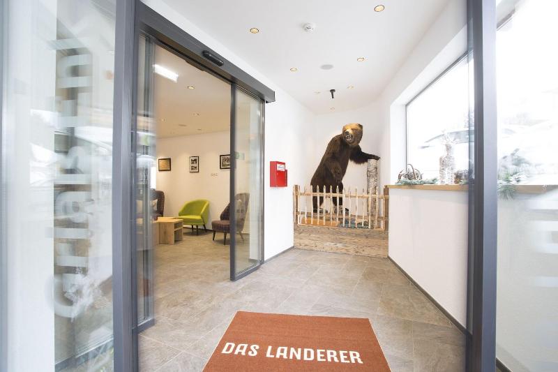 Das Landerer - Lobi