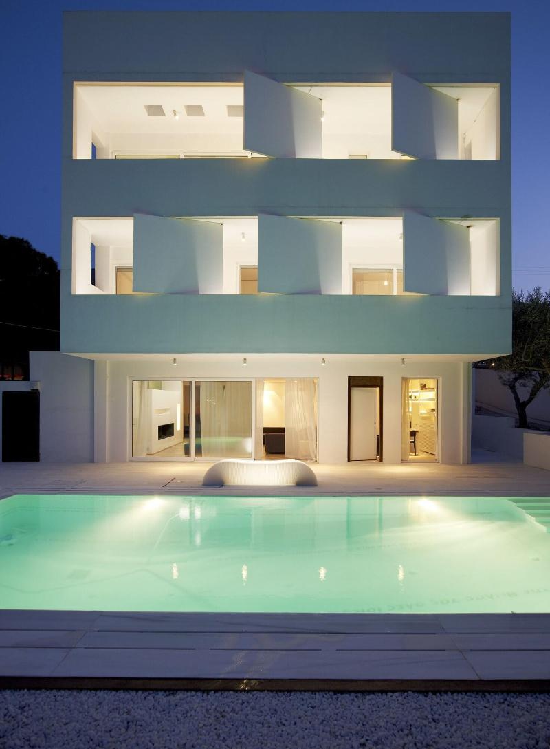 Infinity White Complex - Genel