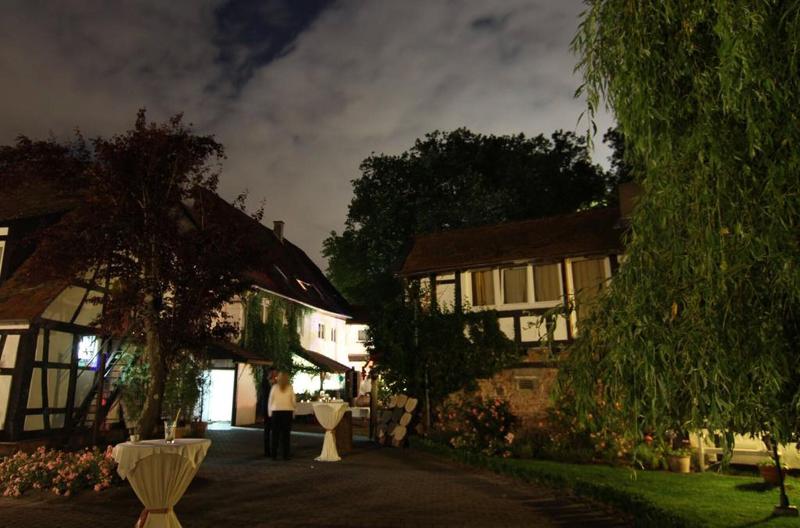 Jagdschloss Moenchbruch - Genel