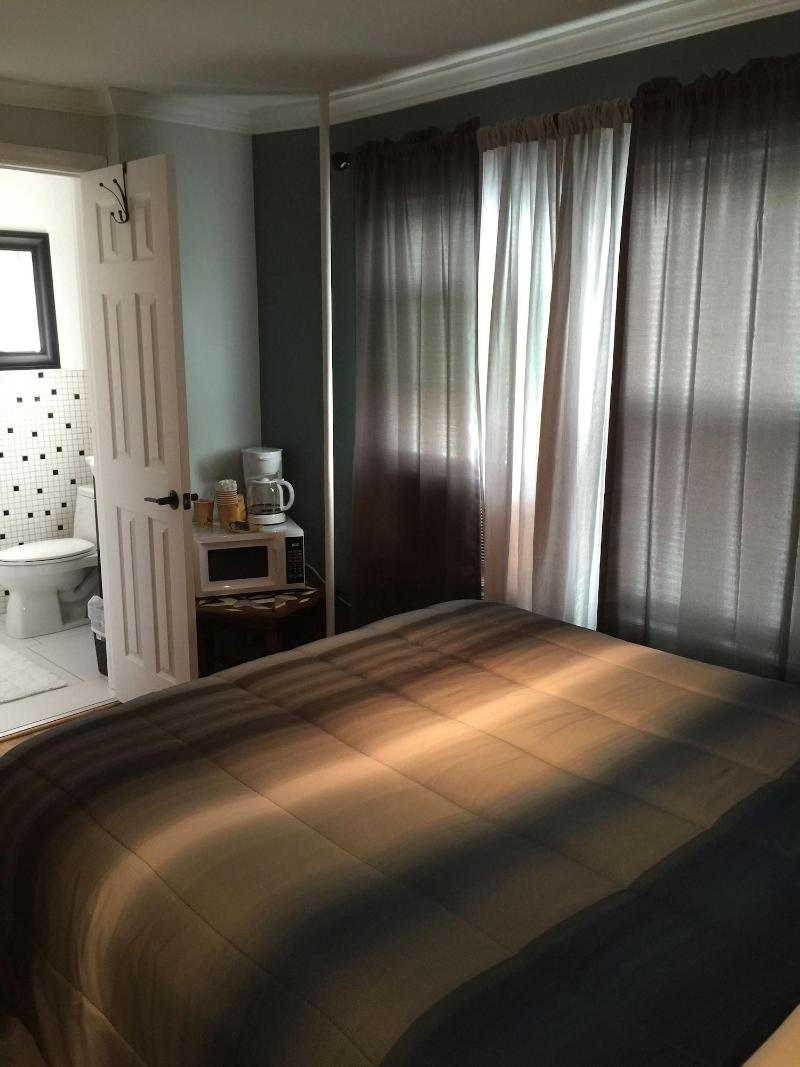 Jones Beach Hotel - Oda