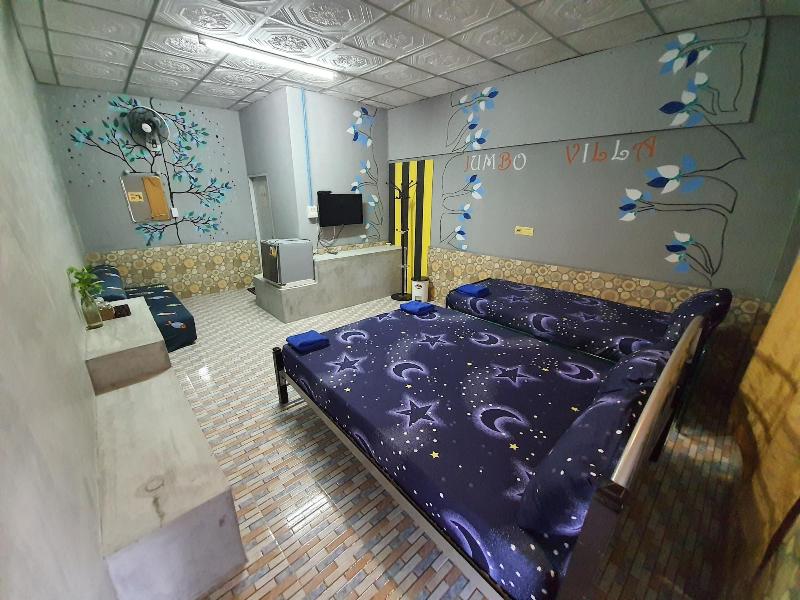 Jumbo Villa Homestay And Resort - Oda