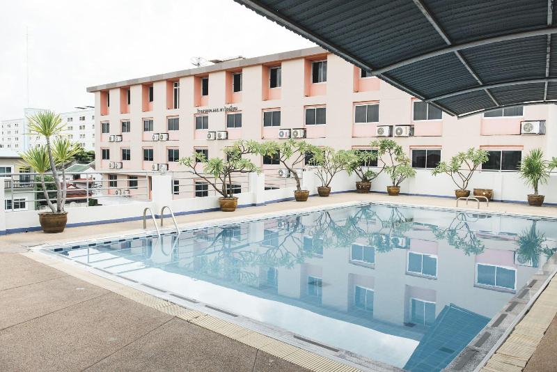 K.S. Pavilion Hotel - Genel
