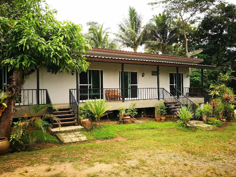 Kru Guesthouse - Genel
