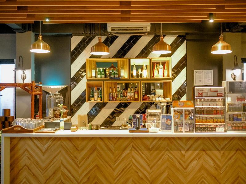 Fitra Hotel Majalengka - Bar