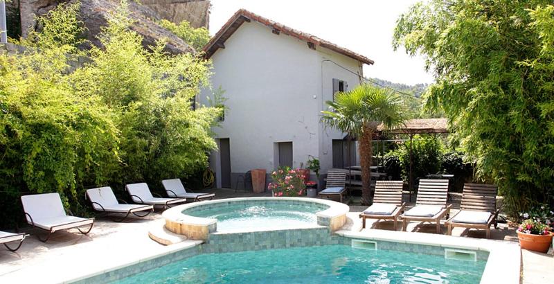La Fête en Provence - Chambres - Genel
