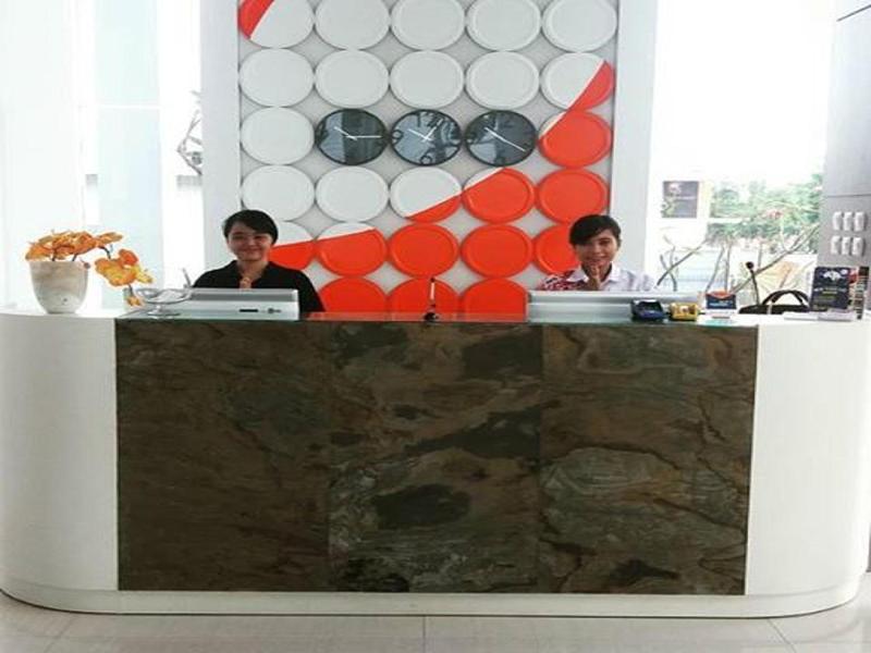 Front One Hotel Pamekasan Madura - Lobi