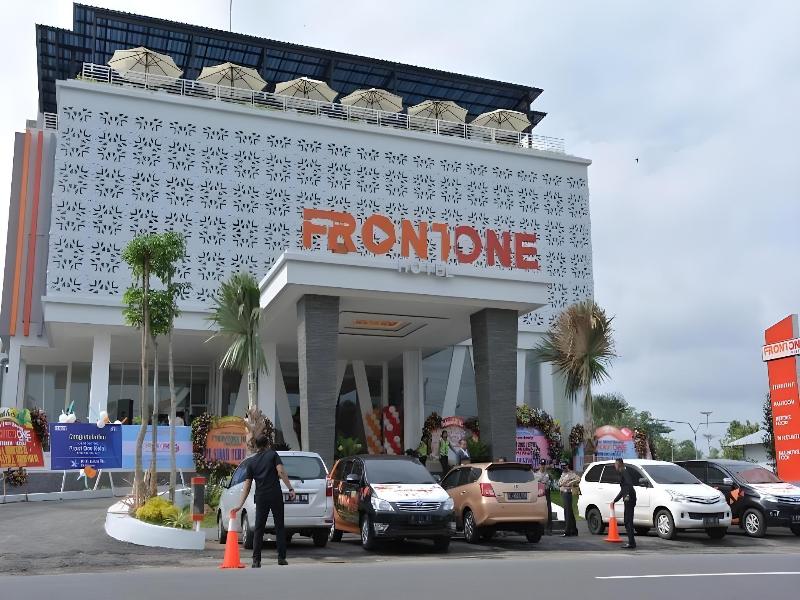 Front One Hotel Pamekasan Madura - Genel
