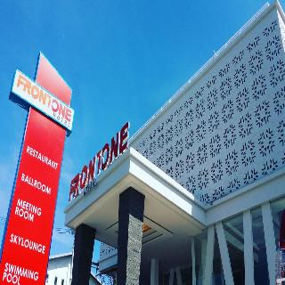 Front One Hotel Pamekasan Madura fotoÄŸrafÄ±