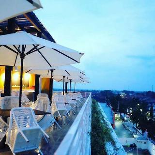 Front One Hotel Pamekasan Madura fotoÄŸrafÄ±