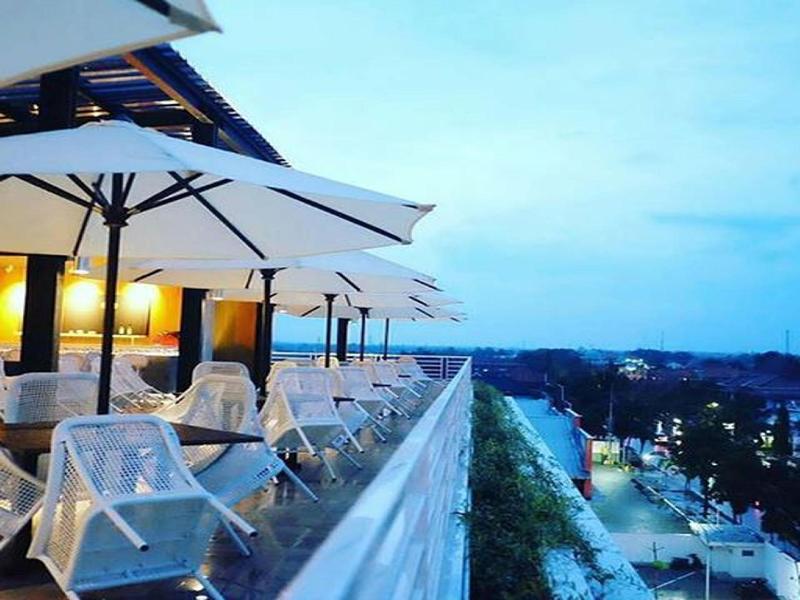 Front One Hotel Pamekasan Madura - Restoran
