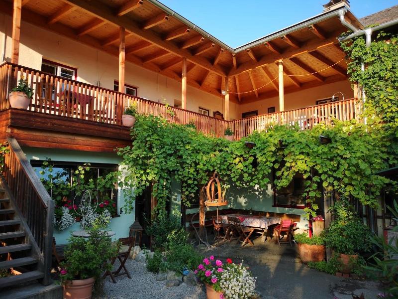 Gasthof Eberhard - Genel