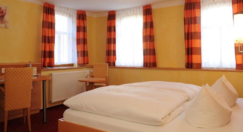 Gasthof Hotel Post - Oda