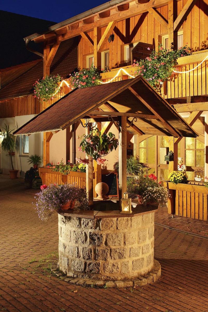 Land- und Aktivhotel Altmühlaue - Genel