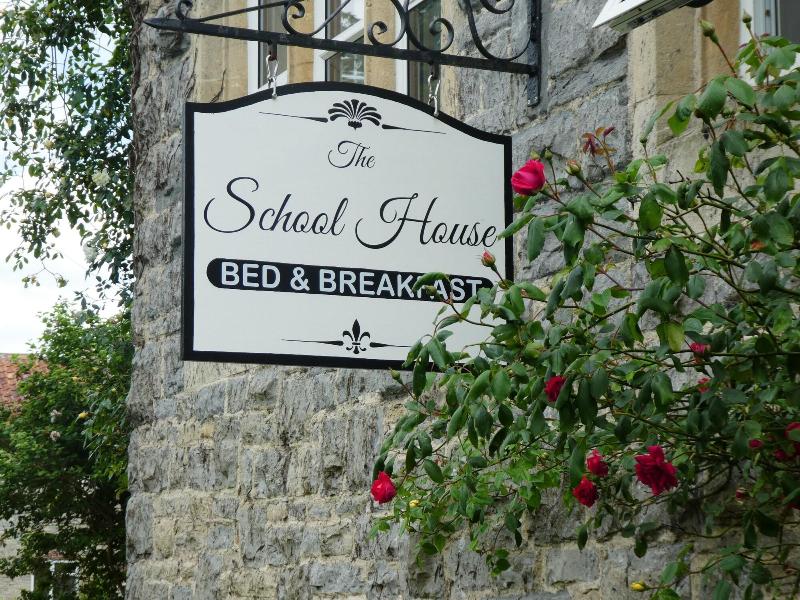The School House - Genel