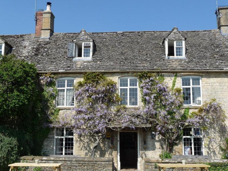 The Swan Inn - Genel