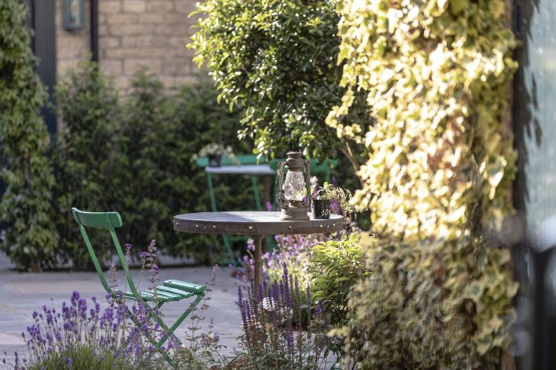 The Swan Inn - Genel