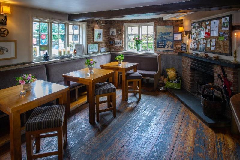 The White Lion - Bar