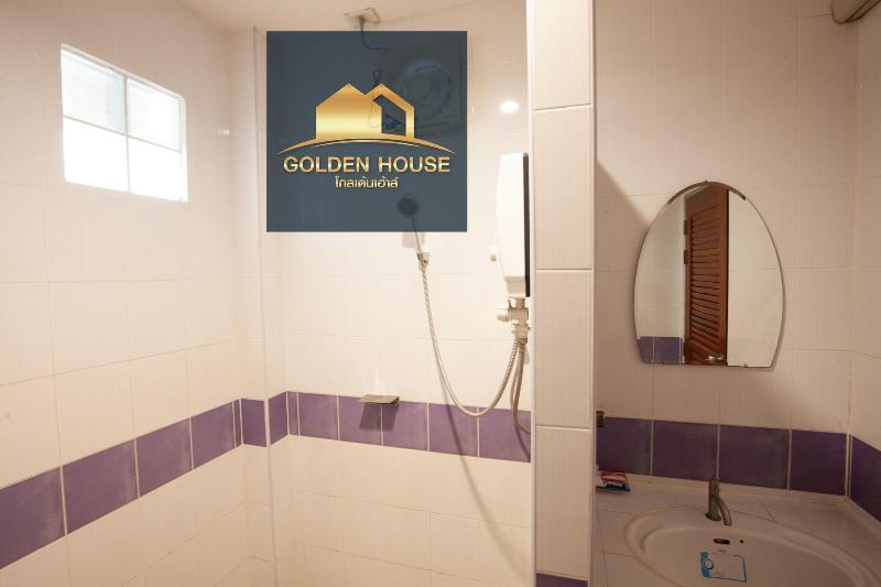 Golden House Hotel Sakaeo - Oda