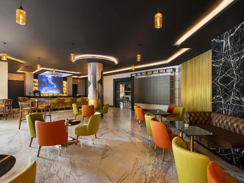 Movenpick Hotel Cairo-Media City - Bar