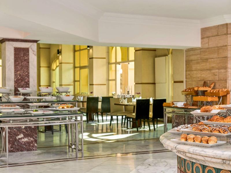 Movenpick Hotel Cairo-Media City - Restoran