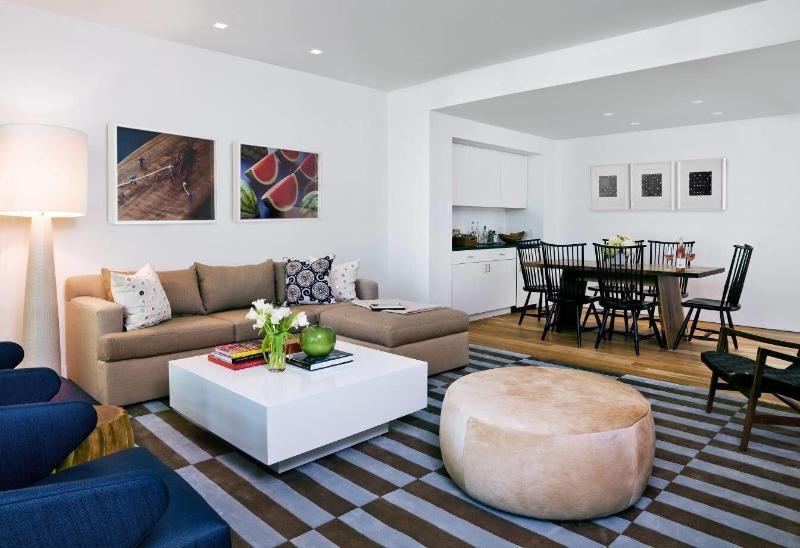 Topping Rose House - Oda