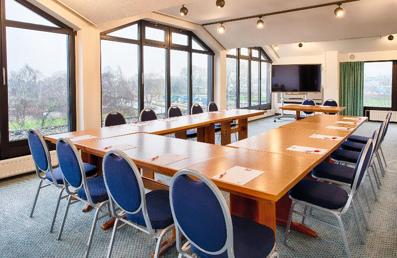 Leonardo Hotel Hamburg Elbbrücken - Toplantı