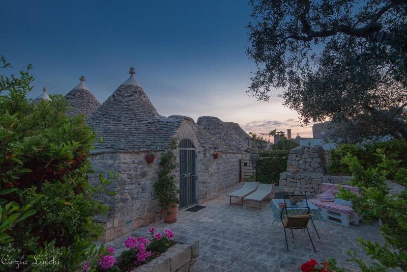 Trulli Barsento - Genel