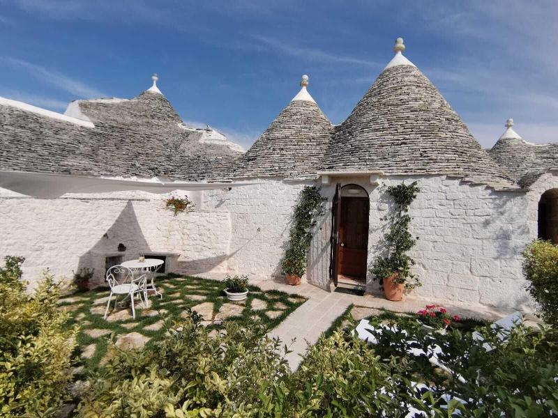Trulli Barsento - Genel