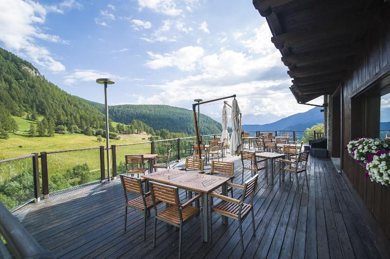 Maison Cly Hotel & Restaurant - Teras