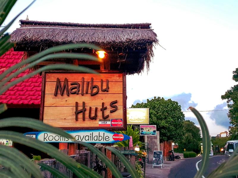 Malibu Huts - Genel