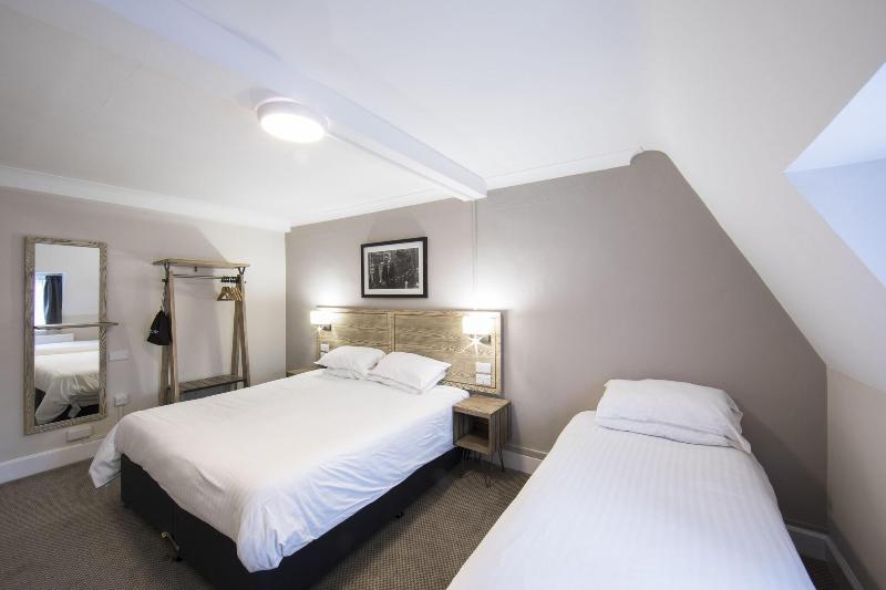 Half Moon, Sherborne by Marston's Inns - Oda