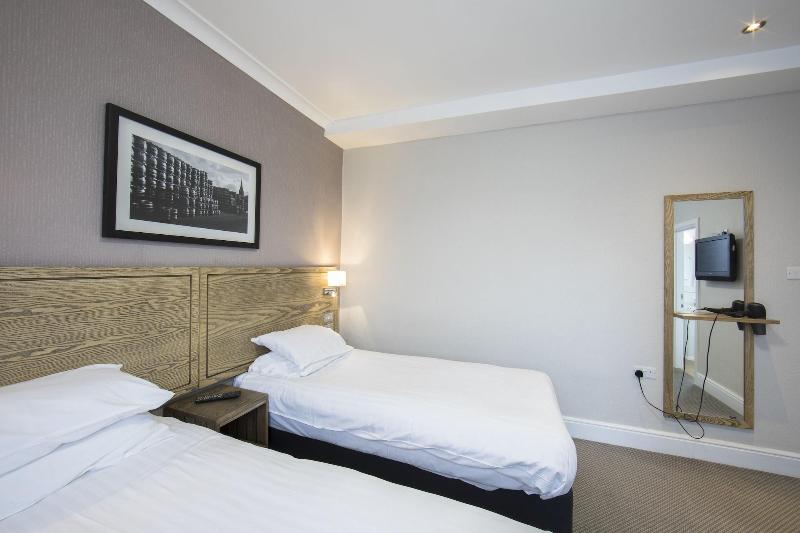 Half Moon, Sherborne by Marston's Inns - Oda