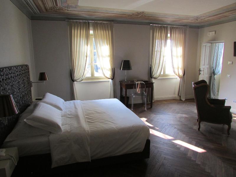 Villa Fontana Relais Suite & SPA - Oda