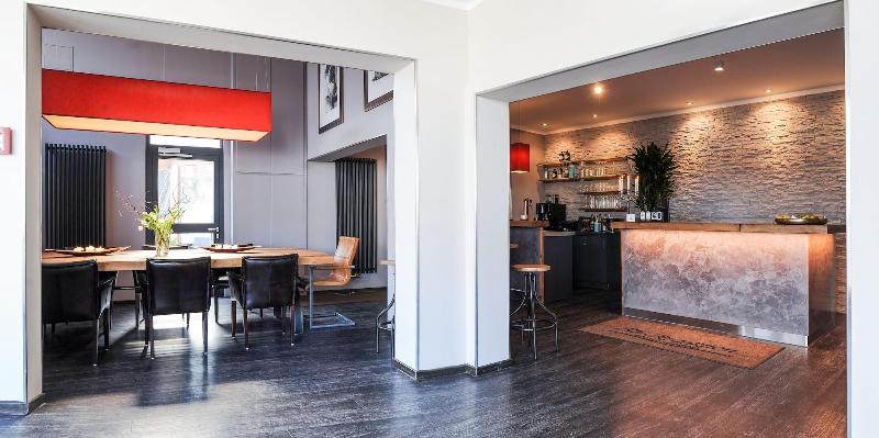Hotel Alte Redaktion Superior - Lobi