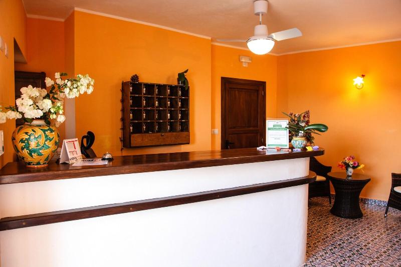 Hotel Arcangelo - Salina - Lobi