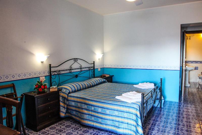 Hotel Arcangelo - Salina - Oda