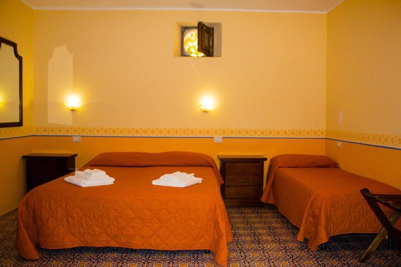 Hotel Arcangelo - Salina - Oda