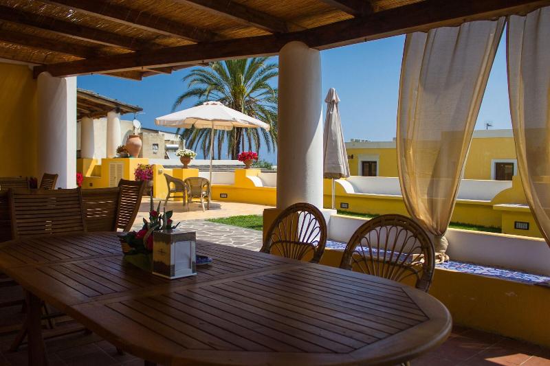 Hotel Arcangelo - Salina - Restoran