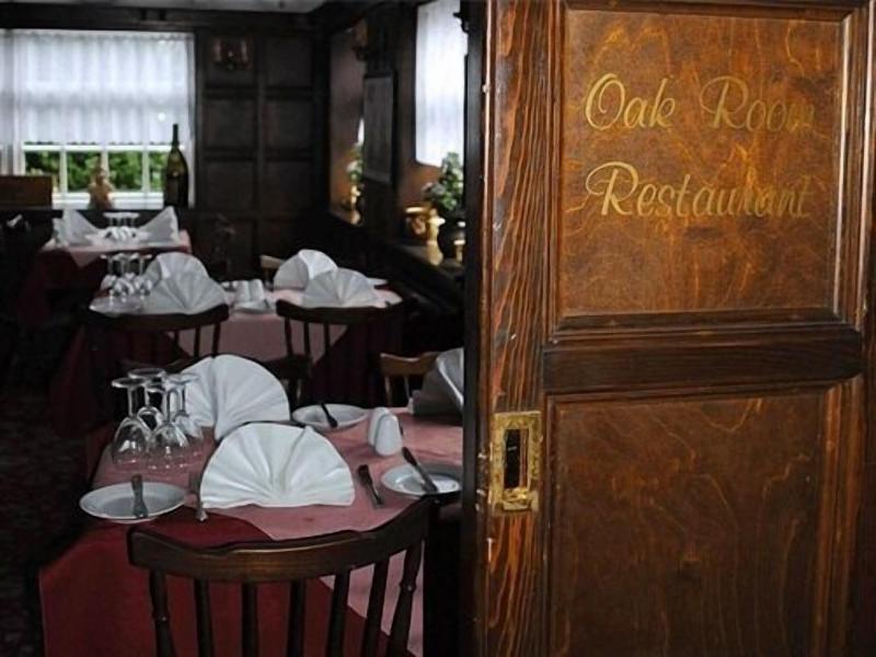 Ye Olde Red Lion - Lobi