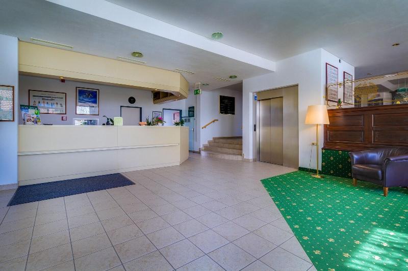 Hotel Astor In Altenburg - Lobi