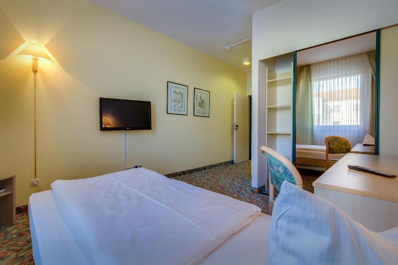 Hotel Astor In Altenburg - Oda