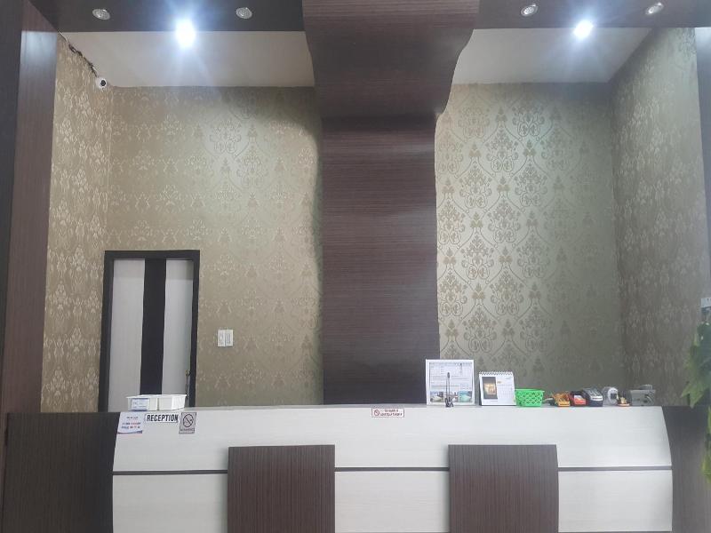 Nasional Hotel - Lobi