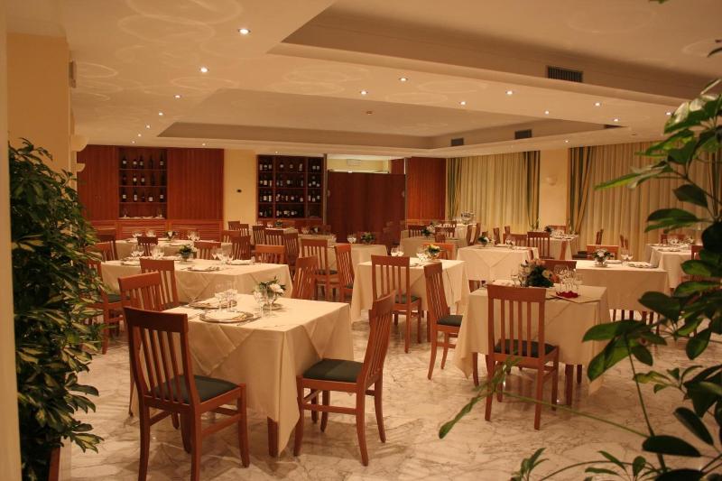 Hotel Città dei Papi - Restoran