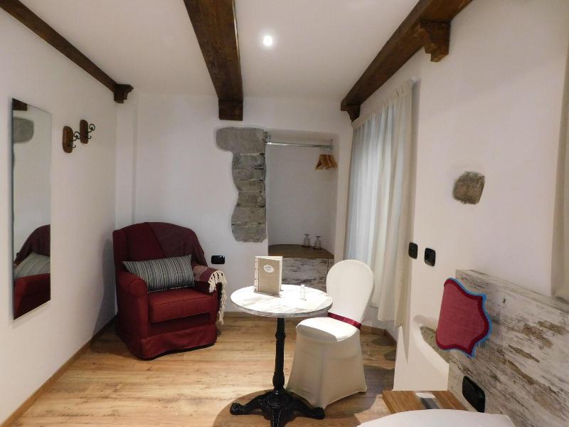 Nicomat Rooms - Oda