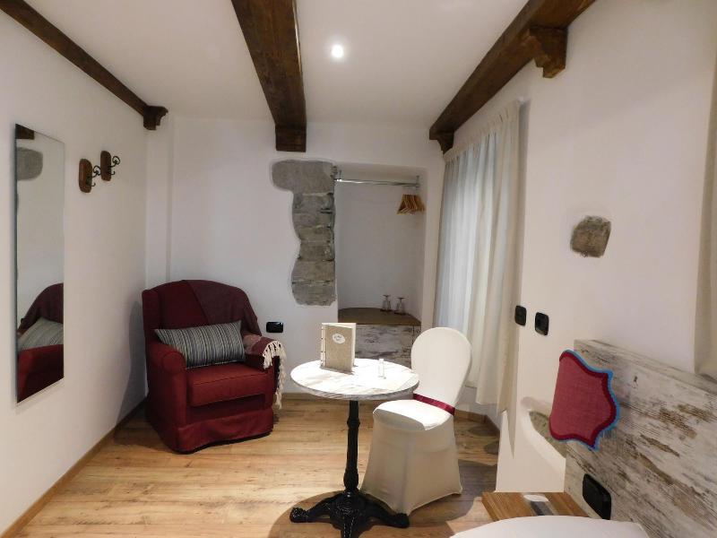 Nicomat Rooms - Oda