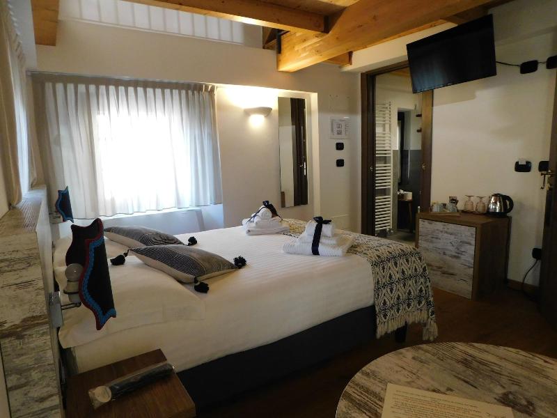Nicomat Rooms - Oda
