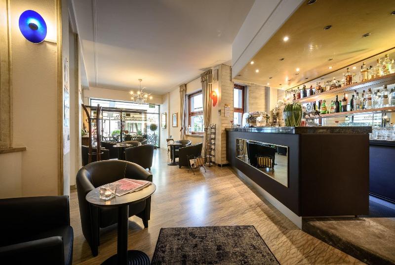 Hotel Corona - Lobi