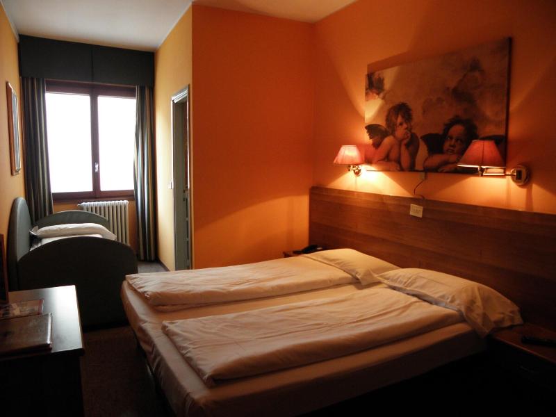 Hotel Corona - Oda