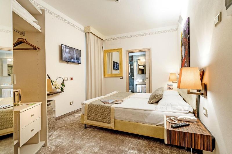 Hotel Corona - Oda